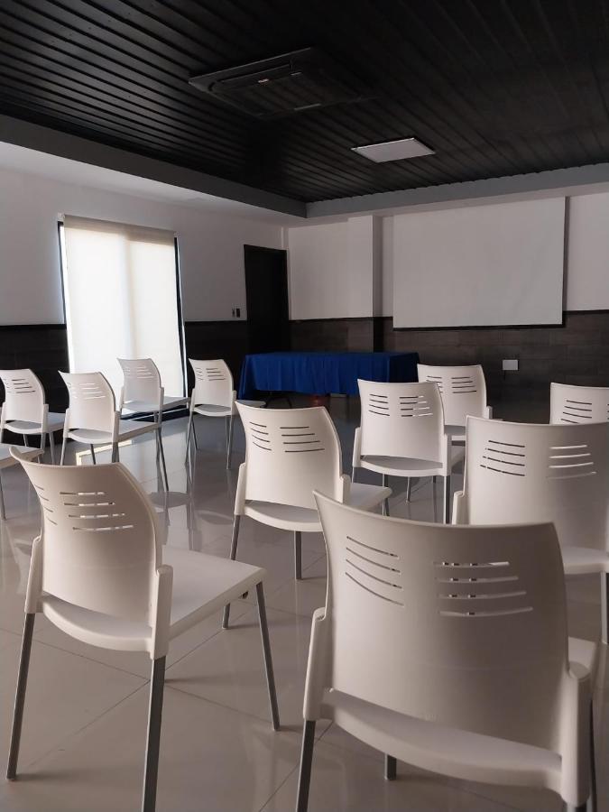 Beverly Hills: Hotel And Business Nuevo Cuscatlan Εξωτερικό φωτογραφία